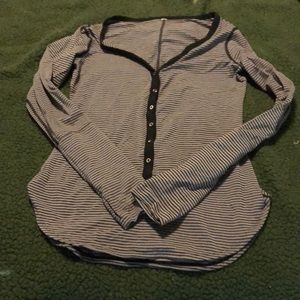 lululemon athletica Tops - Long sleeve Lululemon top lululemon athletica Tops - Long sleeve Lululemon top